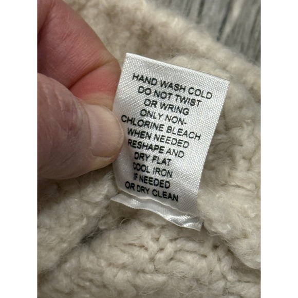 Truth by Republic Sweater Women's Size Large Ivory Chunky Heavy Cable Knit - Picture 6 of 6